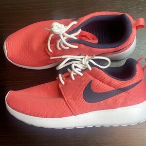 New ! Nike Roshe One